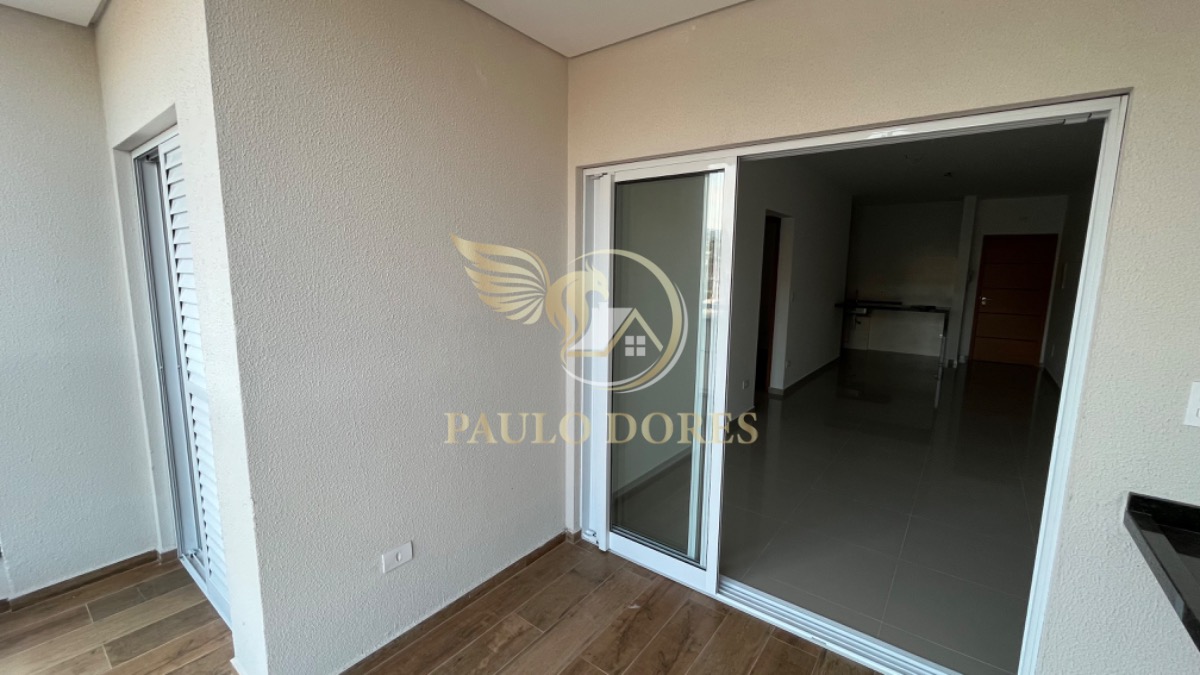 Apartamento à venda com 2 quartos, 70m² - Foto 9