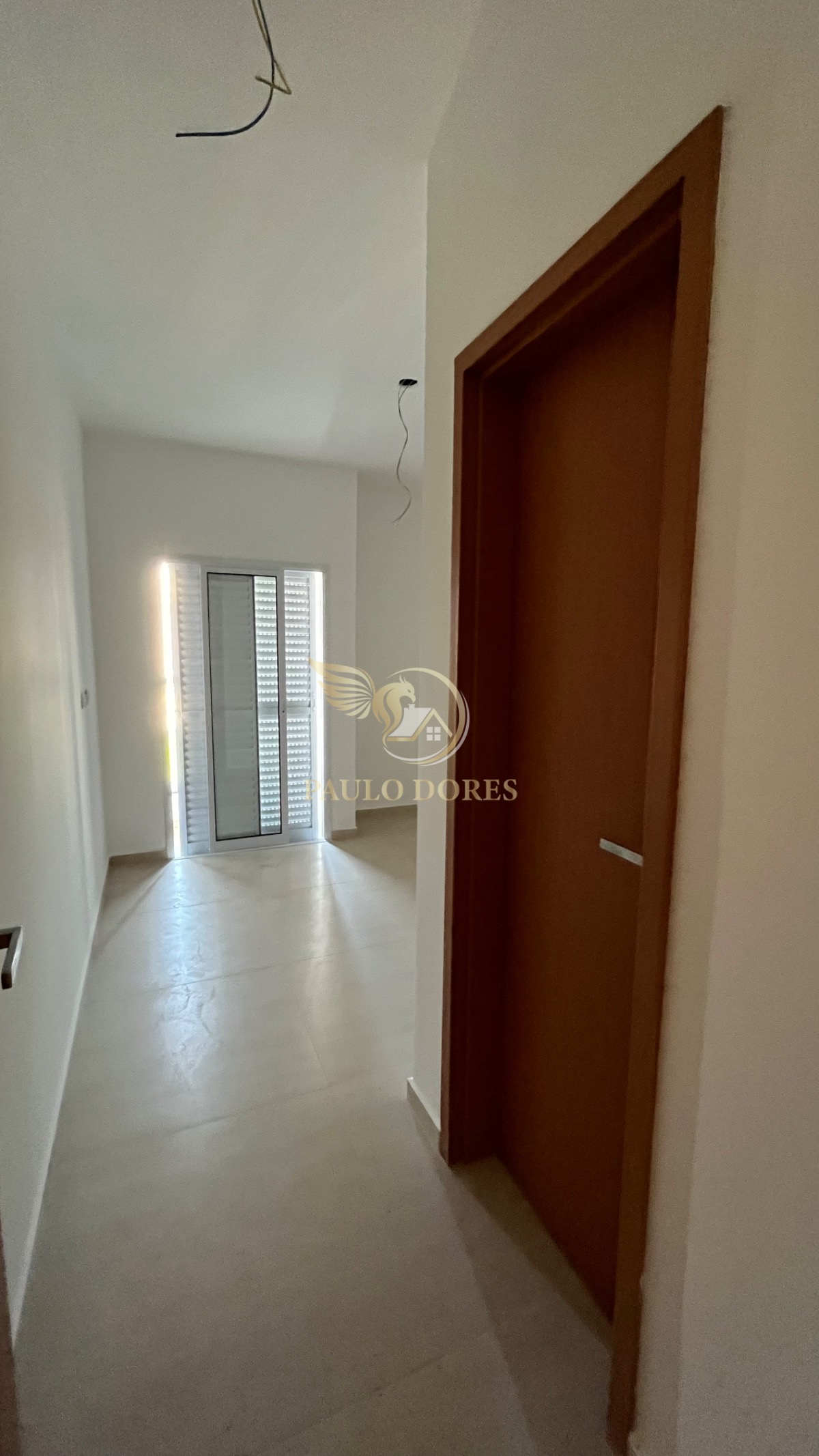 Apartamento à venda com 3 quartos, 105m² - Foto 2