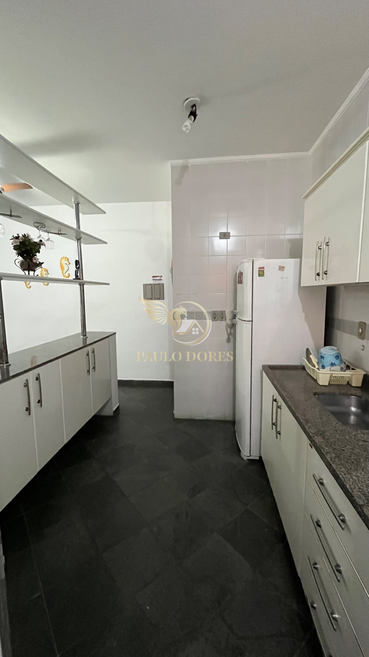 Apartamento à venda com 2 quartos, 70m² - Foto 7