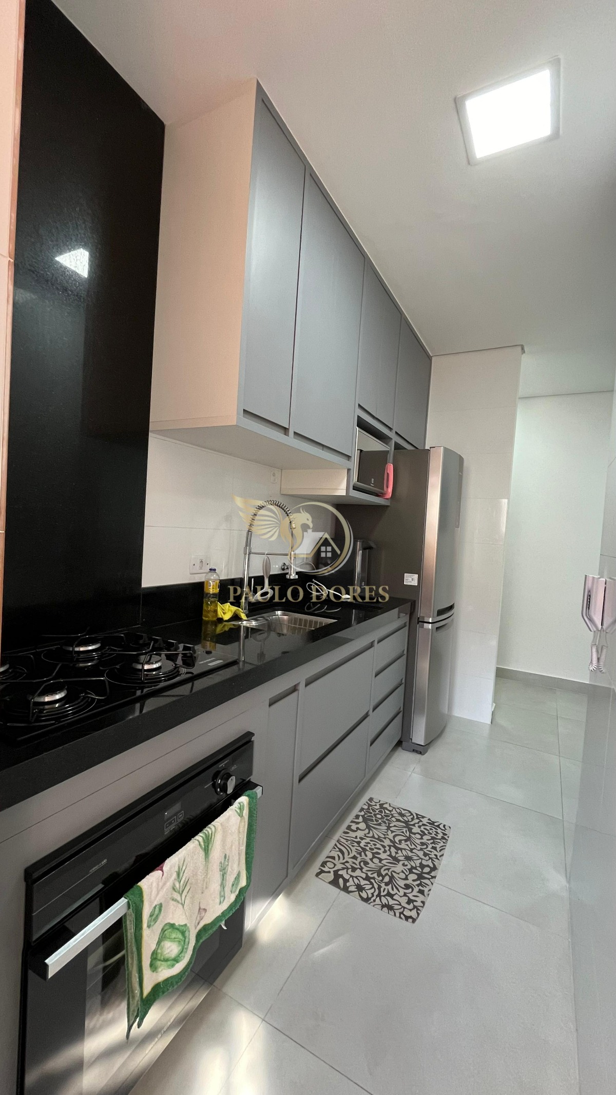 Apartamento à venda com 2 quartos, 70m² - Foto 12