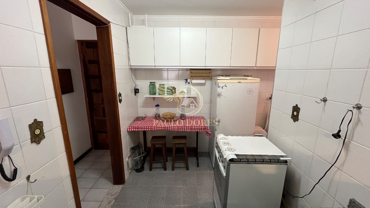 Apartamento à venda com 2 quartos, 76m² - Foto 9