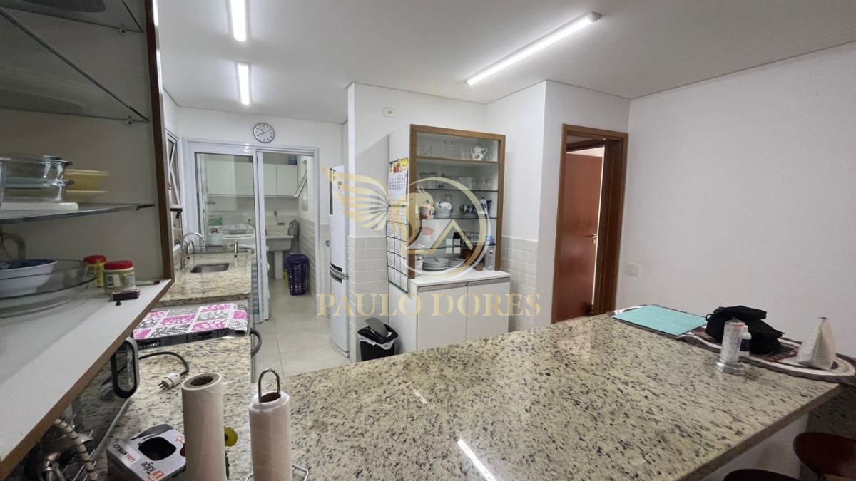 Apartamento à venda com 3 quartos, 122m² - Foto 10